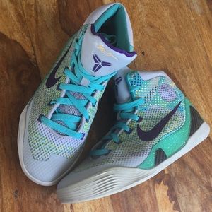 Kobe Bryant Nike’s